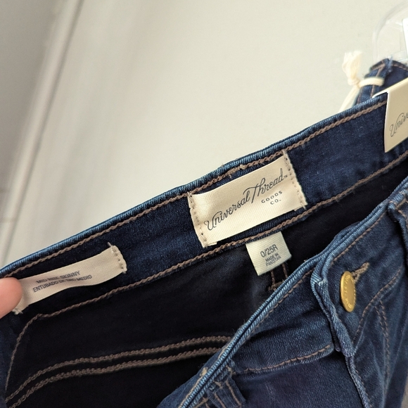 Universal Thread Mid-rise Skinny Dark Wash Jeans 0 - Picture 7 of 7